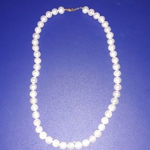 Pearl necklace 14k gold clasp